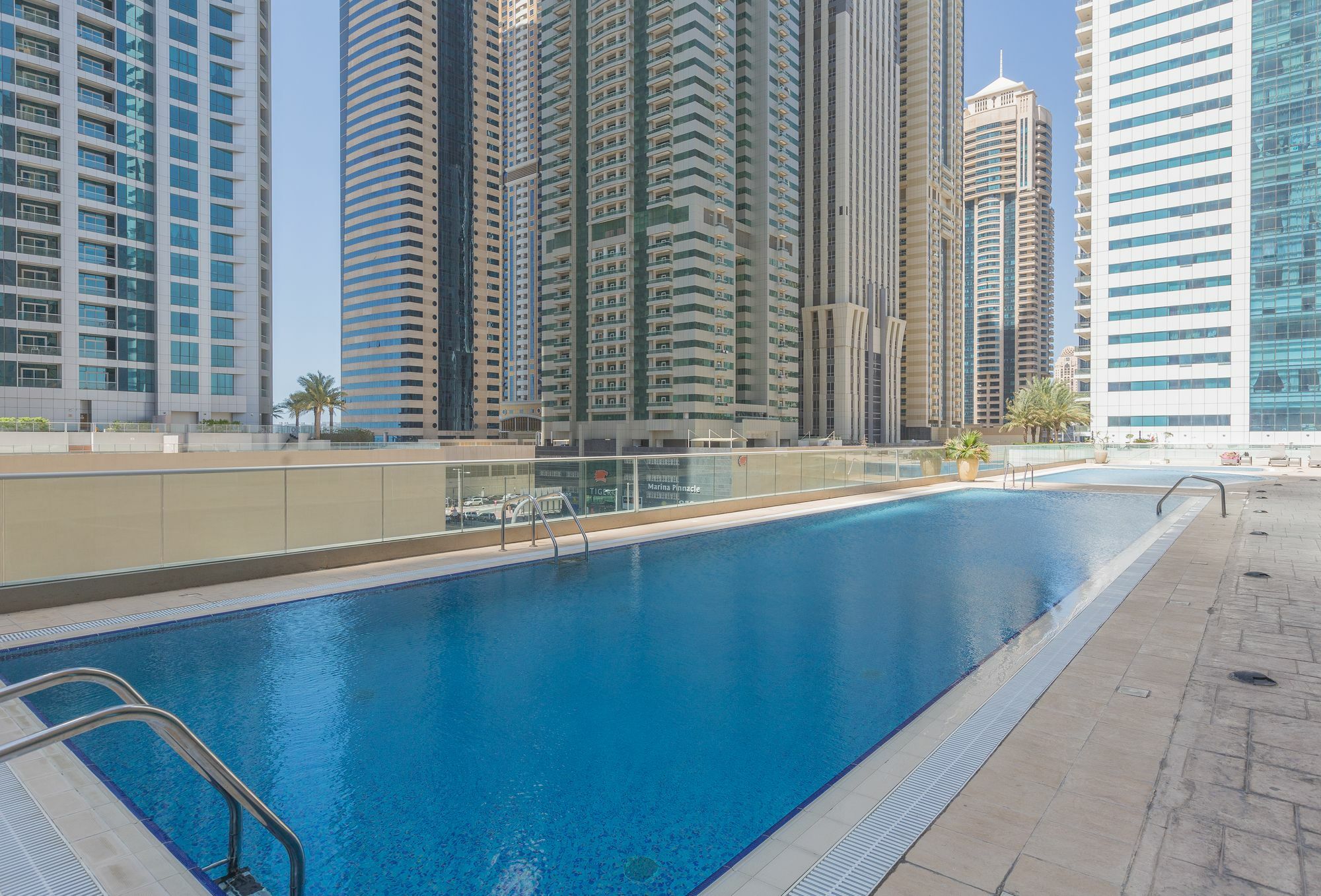 Boutique Living - Dubai Marina Heights Apartment ภายนอก รูปภาพ
